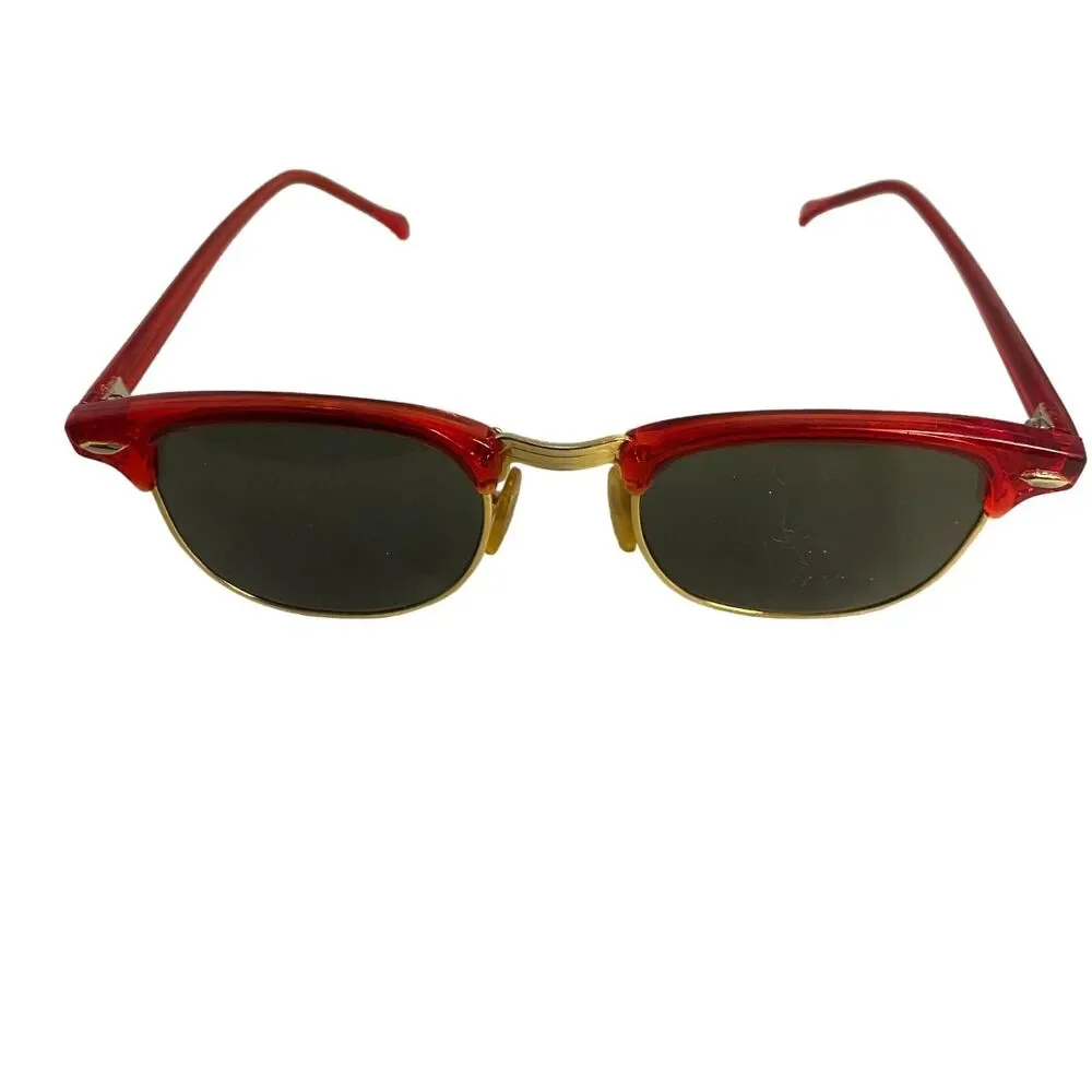 #8033 Sunglasses with Red Frames Green Lenses Vintage
